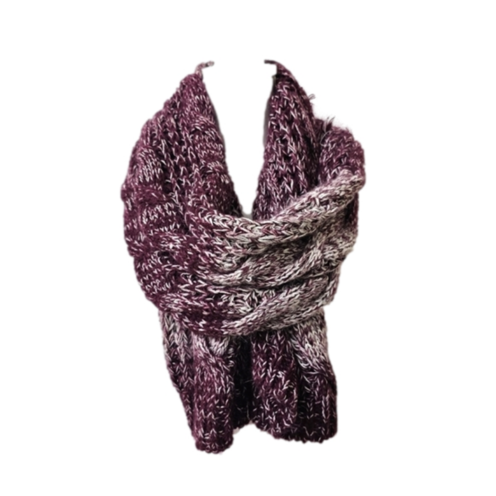 CHARLOTTE RUSSE Women's Knit Scarf